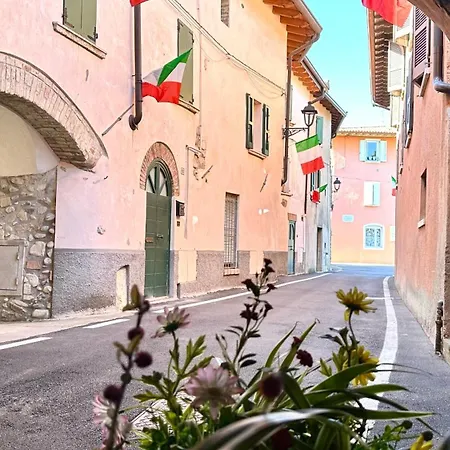 Borgo Dei Sogni Сан-Феличе-дель-Бенако