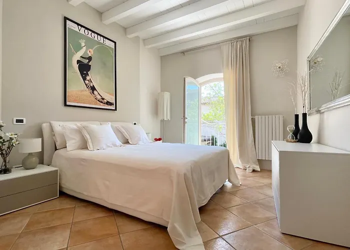 Апартаменты Borgo Dei Sogni Сан-Феличе-дель-Бенако